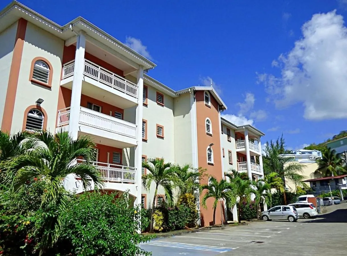Studio Confortable Avec Balcon Aux Trois Ilets 32 M² Et Vue Sur Ville لي تروا زيليه